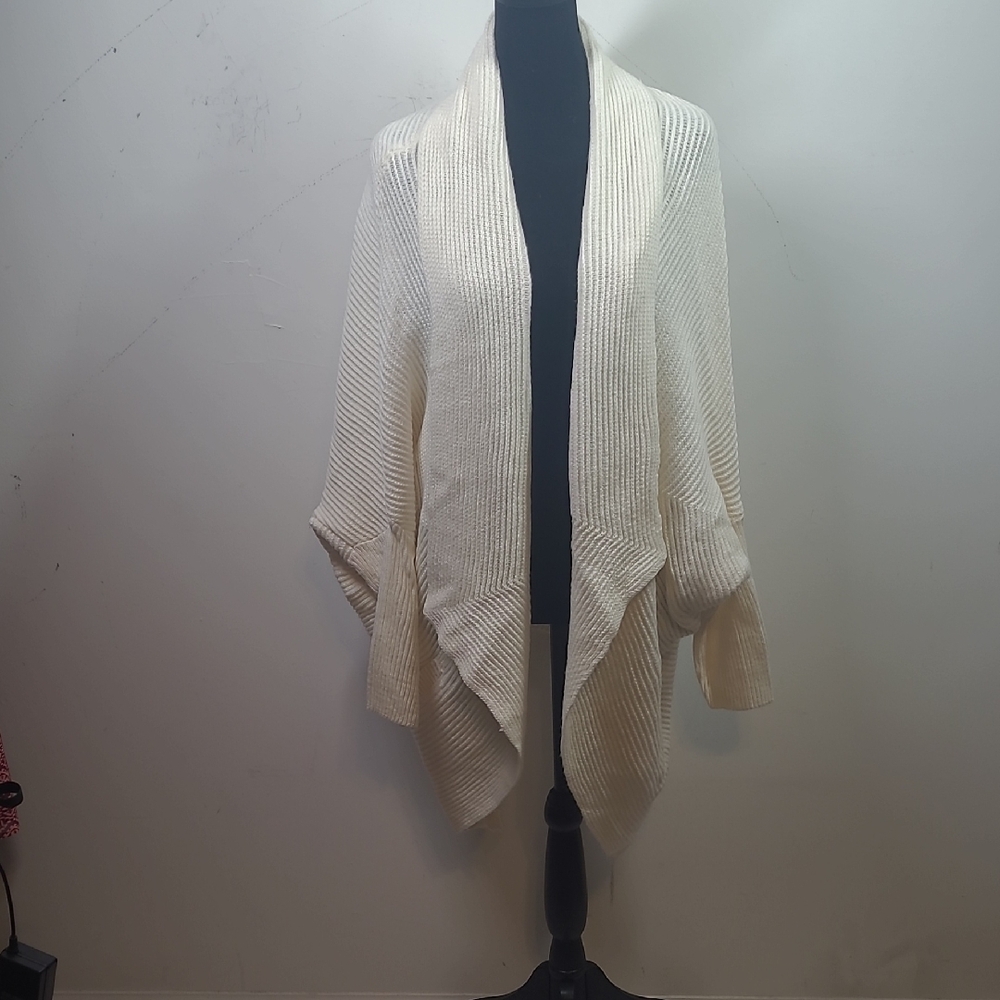 Neiman Marcus Cream Ribbed Open Front Sweater